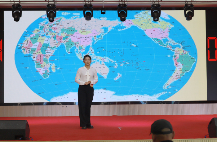 �������������������ȷ��е��Ľ��ѧ���ս������ȡ������ɼ��й����ʵ���ֵ���������������